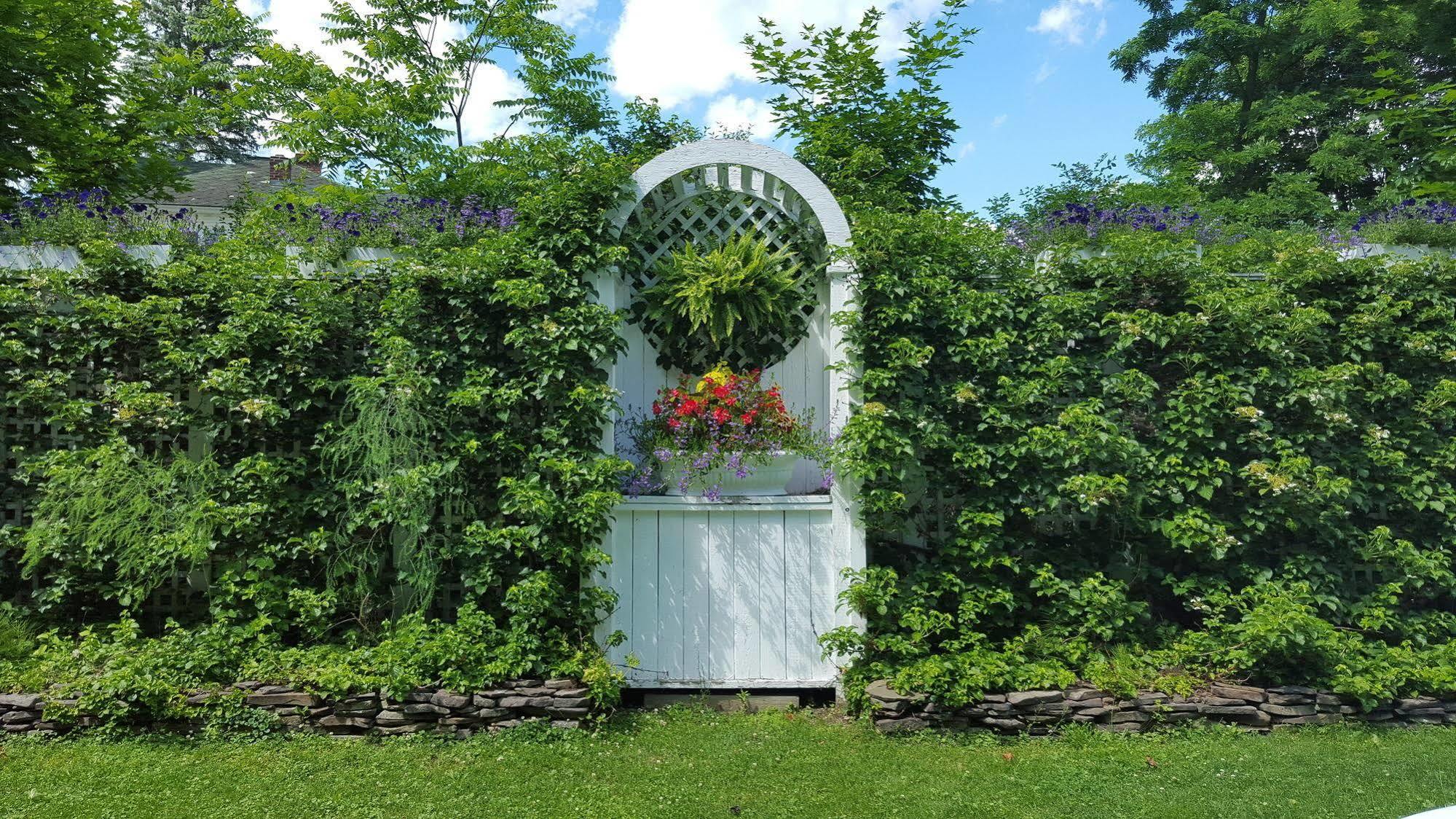 The White House Inn Cooperstown Exterior photo